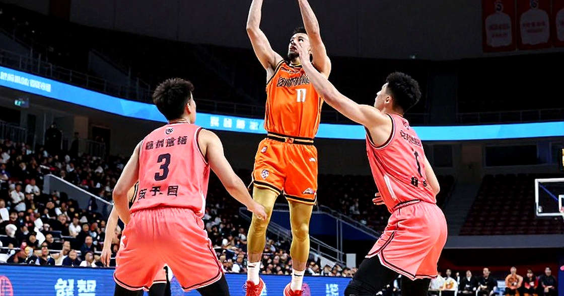 Thái Lan gọi lại Chanathip Songkrasin và bộ khung kỳ cựu cho cuộc tái đấu Việt Nam tại ASEAN Cup
