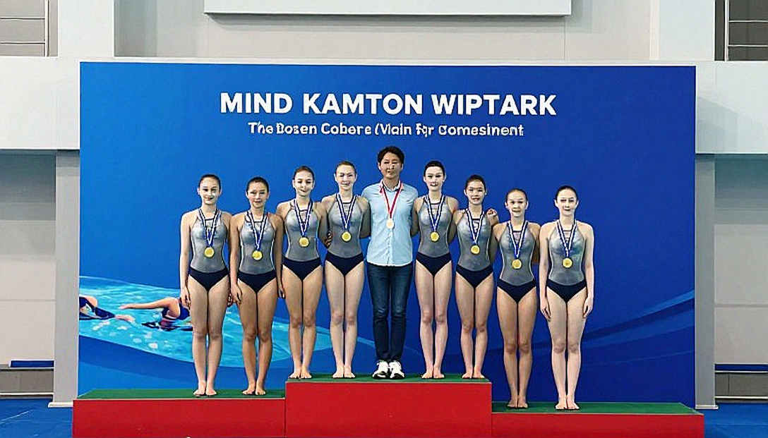 Ô dữ liệu trống trên đường bơi: kỷ luật kiểm chứng và cái giá của những chỉ số được lấp đầy