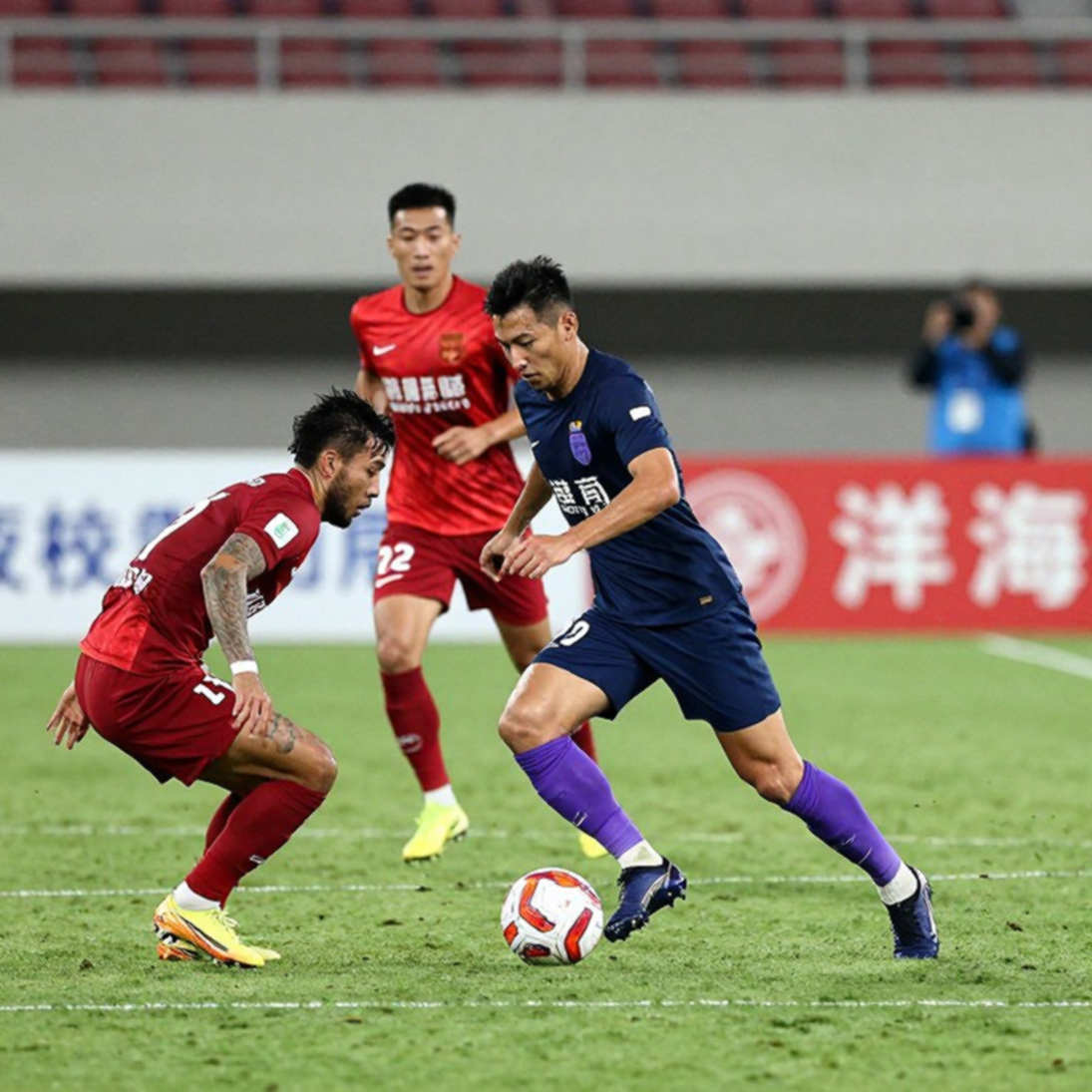 VAR ở V-League: khi số góc máy ít hơn số tranh cãi