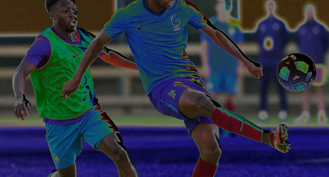 Bóng đá Việt Nam: Chiến thuật 4-3-3 và bài toán phát triển bền vững Bóng đá Việt Nam: Chiến thuật 4-3-3 và bài toán phát triển bền vững