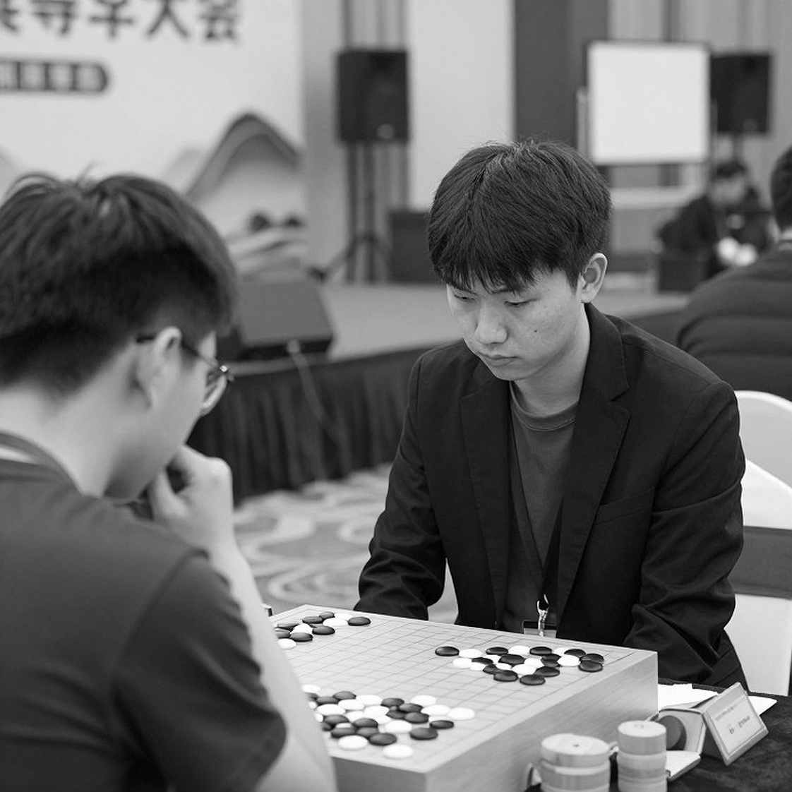Power Play 18: Daniel King vá Najdorf bằng năm nhánh trong 60 phút