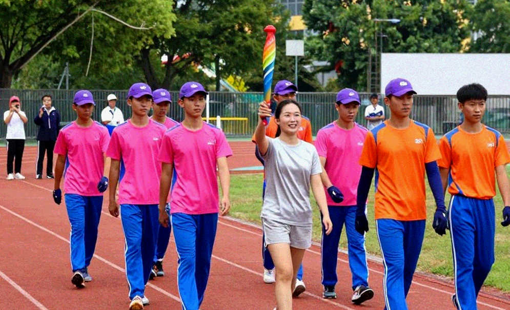 Bản báo cáo 40 trang không có một dòng dữ liệu: nghề phân tích bóng đá đang tự tạo ra quyền uy giả