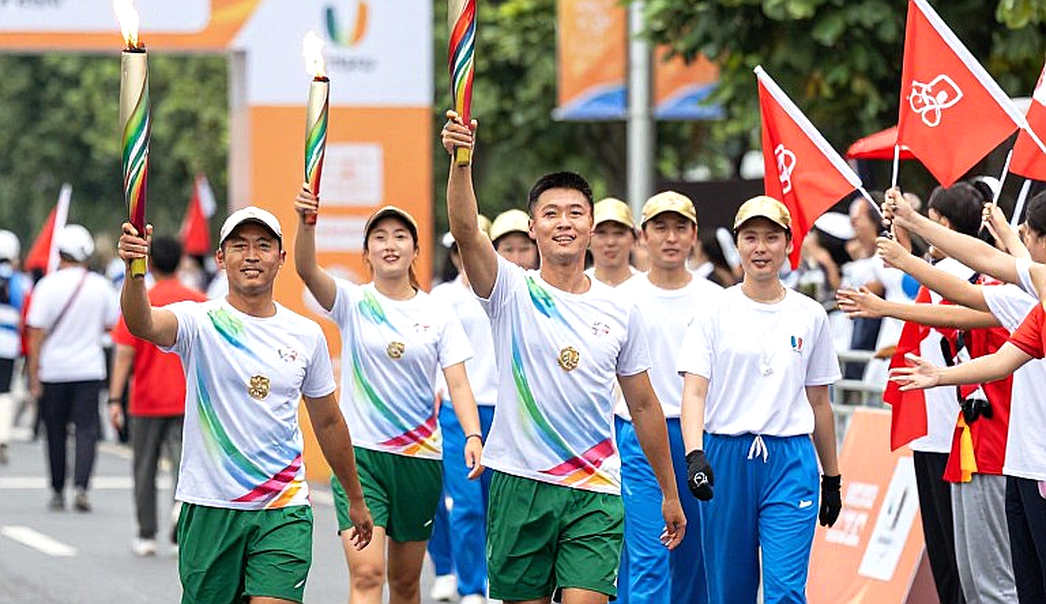 U17 Việt Nam gọi 29 cầu thủ: 7 gương mặt mới, không tiền đạo, và điều HLV Roland thật sự lo