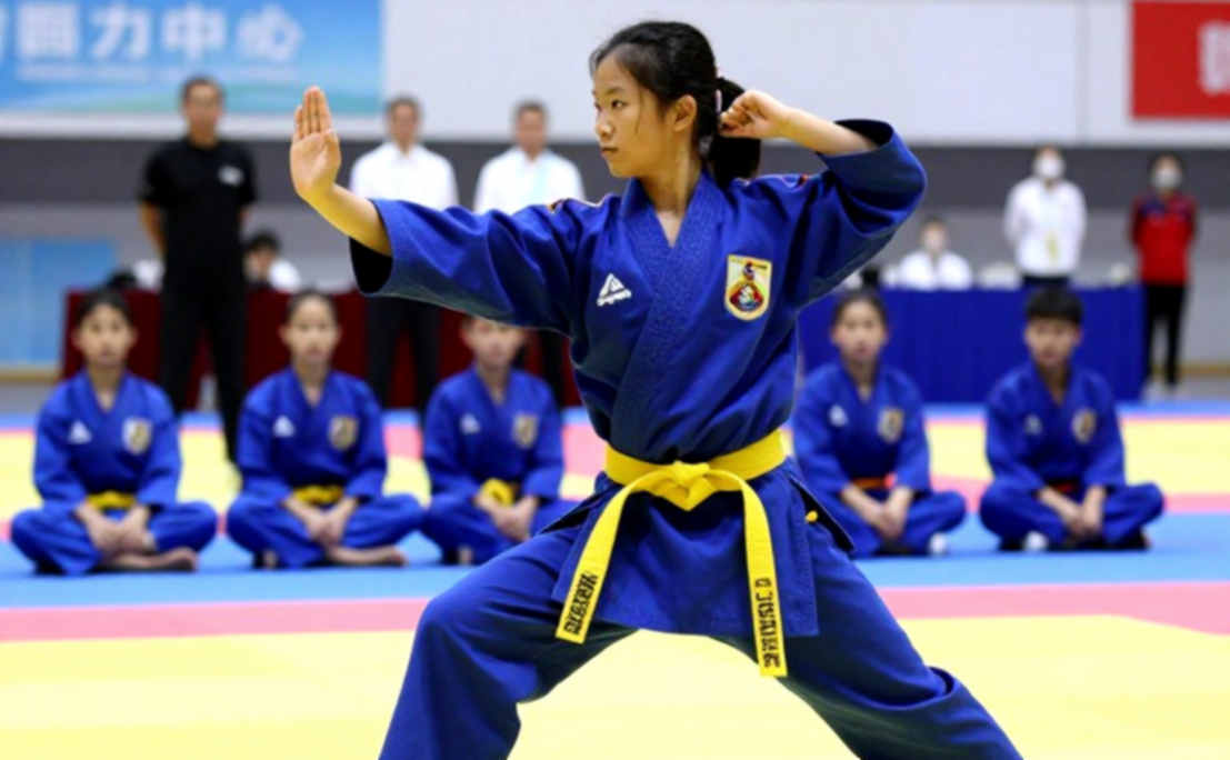 Jena Bishop và chiếc đai PFL: Khi một hiệp đấu suýt nữa không có nhà vô địch