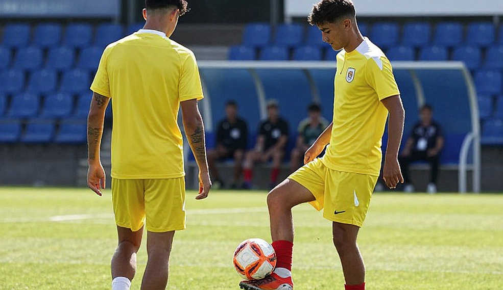 Vòng 1 LPBank V-League 2026-2027: Thép Xanh Nam Định dẫn đầu bảng với chiến thắng 4-0 trước Hoàng Anh Gia Lai, Lucao ghi hat-trick gây chú ý Vòng 1 LPBank V-League 2026-2027: Thép Xanh Nam Định dẫn đầu bảng với chiến thắng 4-0 trước Hoàng Anh Gia Lai, Lucao ghi hat-trick gây chú ý