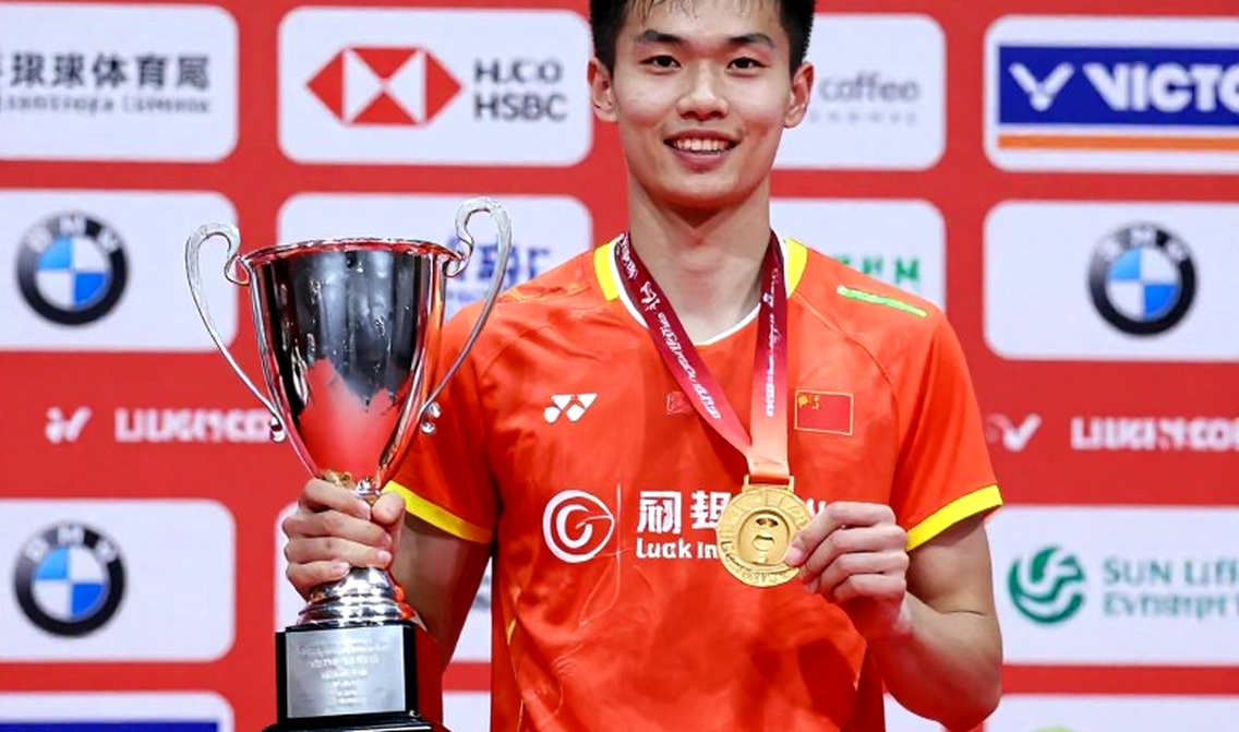 Sindhu thắng ván đầu 21-11 rồi thua Chen Yufei: Nhịp cầu đổi chiều ở Aichi-Nagoya Sindhu thắng ván đầu 21-11 rồi thua Chen Yufei: Nhịp cầu đổi chiều ở Aichi-Nagoya