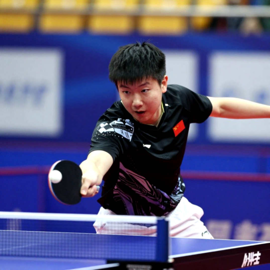 Xuan Son Injury Opens Door for Williams Minh Hoang Xuan Son Injury Opens Door for Williams Minh Hoang