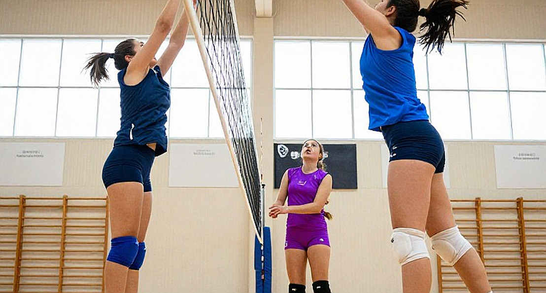 Khán đài đầy, phòng họp báo vắng: khoảng trống truyền thông của bóng chuyền nữ