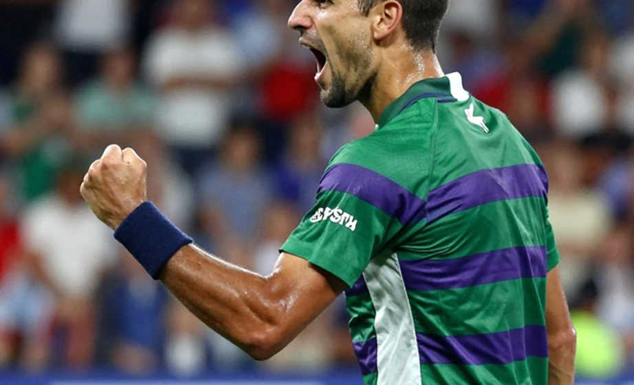 Mourinho, Sevilla và 13 lỗi được đánh số: hồ sơ của một cuộc chiến với trọng tài