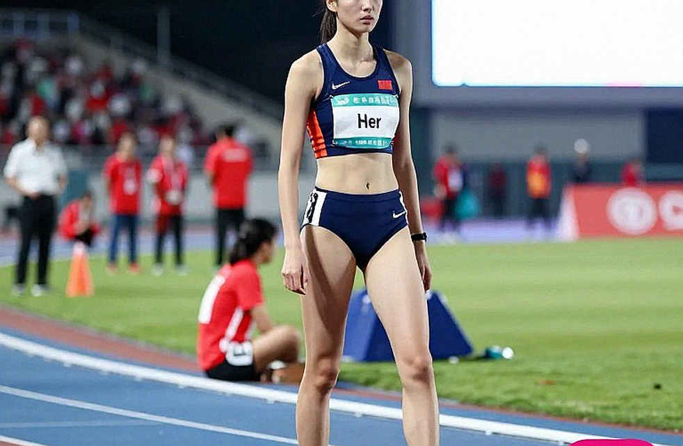 Amy Hunt khẳng định phong độ mạnh mẽ với kỷ lục mùa giải 22,16 giây ở cự ly 200m Diamond League final