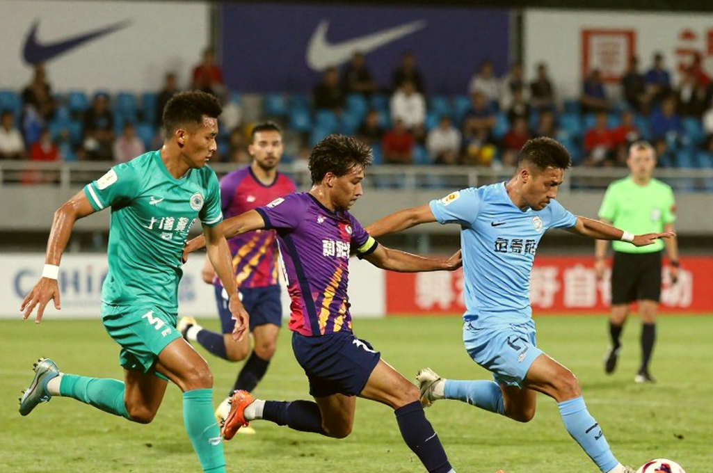 Sau kỳ chuyển nhượng V.League: Tiếng ồn, tiền bạc và bộ xương của giải đấu
