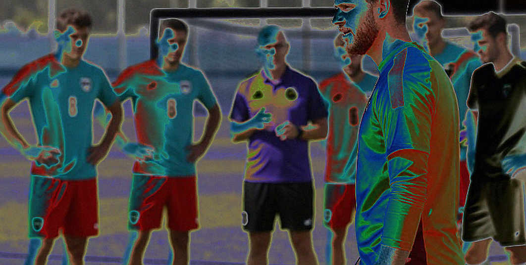 Ghế dự bị của Ronaldo và cuộc chuyển giao mà Bồ Đào Nha không thể trì hoãn
